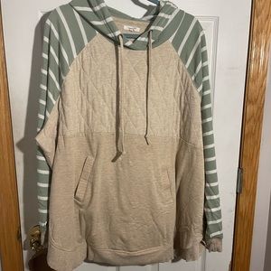 Maurices hoodie size 4